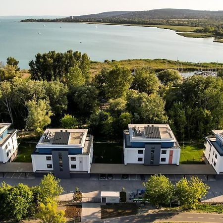 Fuzliget2- Skiff Balatonfuzfo Luaran gambar